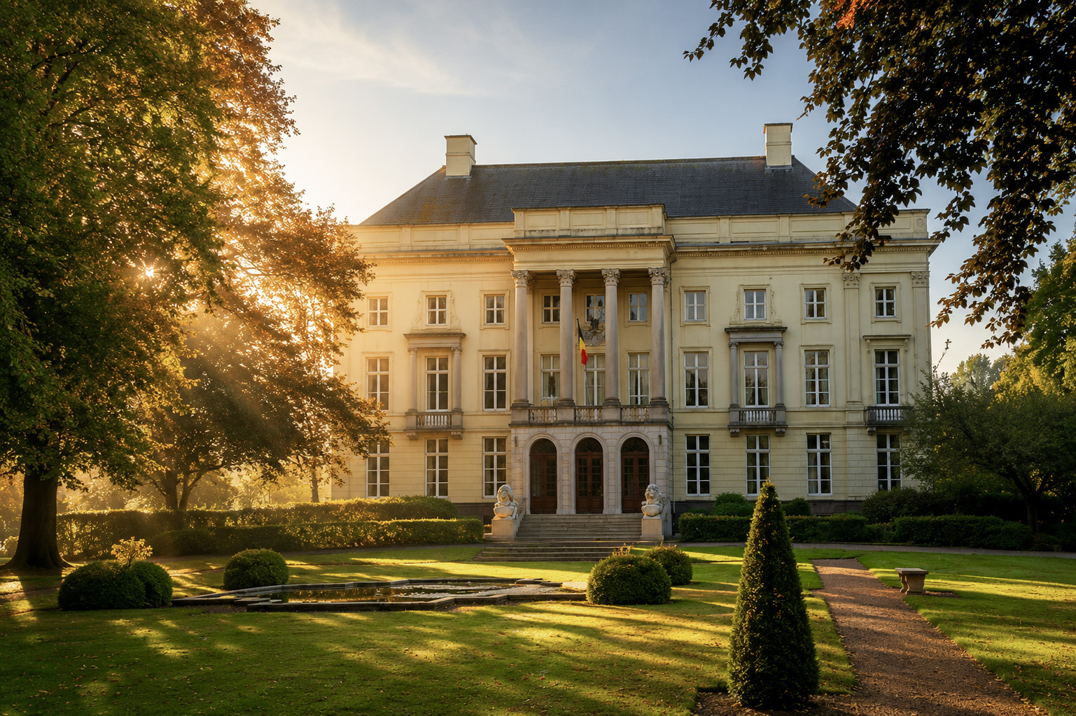 Kasteel van Bellem in de avondzon